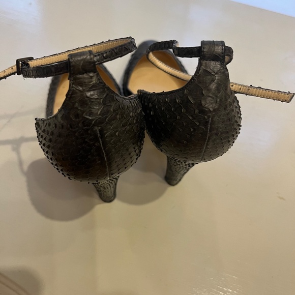 Snakeskin Heela - Picture 3 of 4